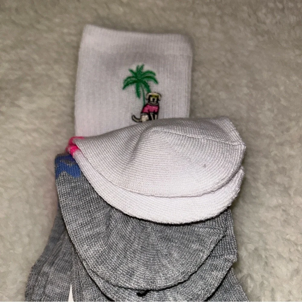 Victoria's Secret PINK Pack of 2 Crew Socks Palm Tree Dogs NWT